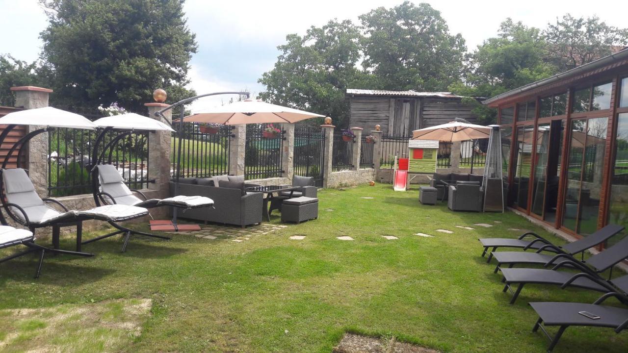 Lakata Guest House Zasele 外观 照片